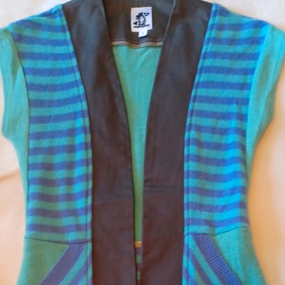 Sleeveless wool blend sweater vest cardigan (NWOT) - Picture 1 of 4
